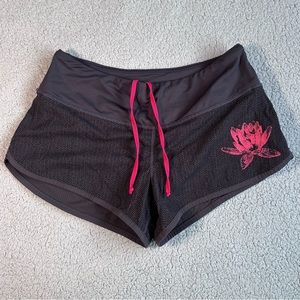 Lululemon Athletica Running Shorts Size 4